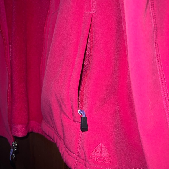 Nike ACG Jacket PINK XL - Picture 5 of 10